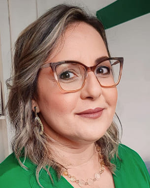 Diretora Elisana Thuler